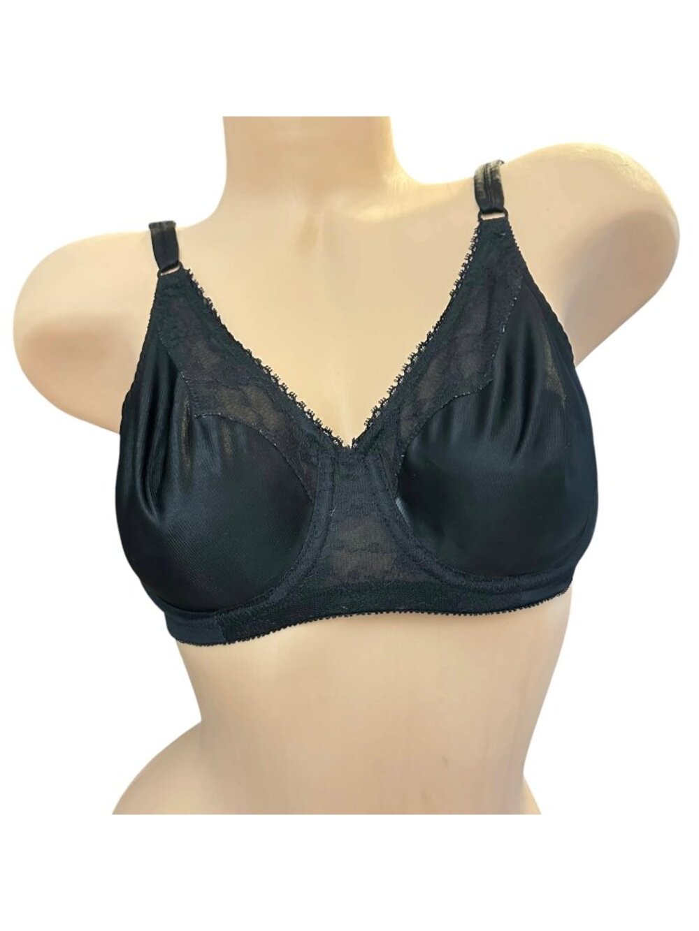 Vitage Underscore Black Non-Padded Full Coverage Bra Size 36C With Lace Accents